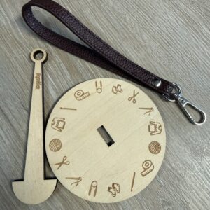 Katia - PORTE-PELOTE NOMADE EN BOIS